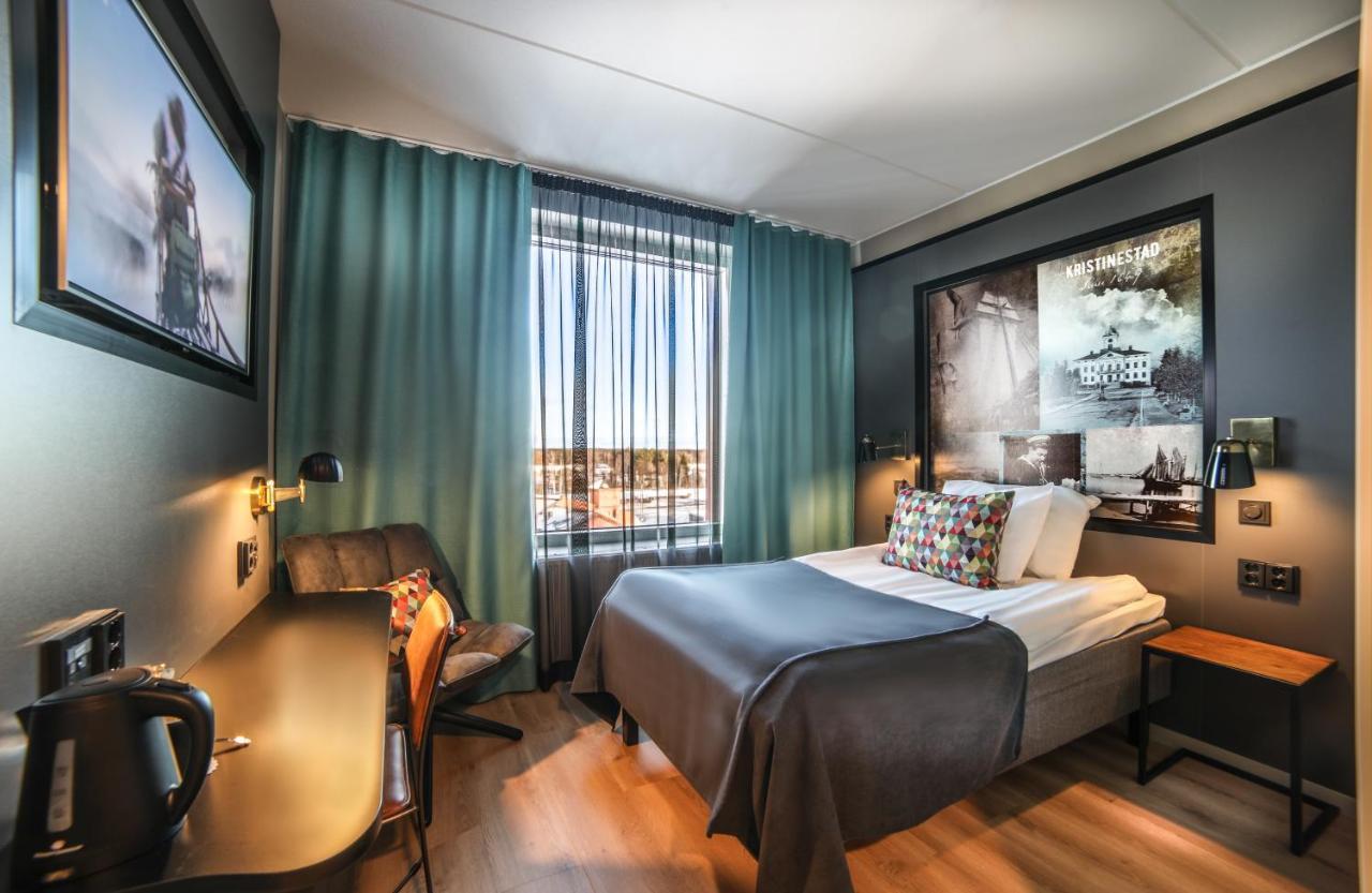 Hotelli-Ravintola Alma Seinäjoki Zewnętrze zdjęcie