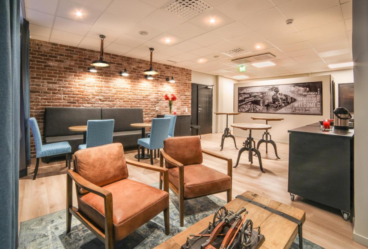 Hotelli-Ravintola Alma Seinäjoki Zewnętrze zdjęcie